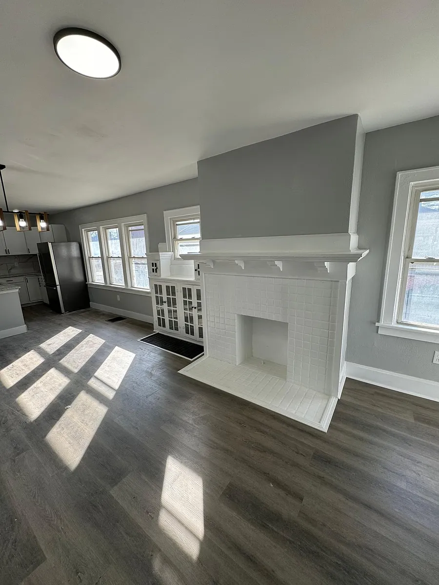 Building Photo - 984 Oakwood Ave #1