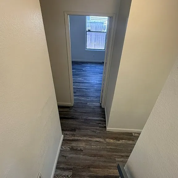 131 Glasgow Way — Photo 36