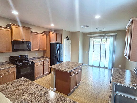 5th image of 18047 W Via Del Sol
