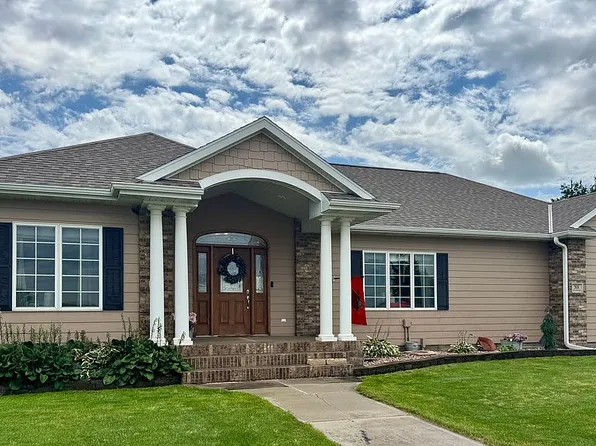 301 E Plum St, Doniphan, NE 68832