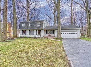 22 Gateway Rd, Fairport, NY 14450