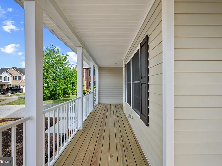 106 Mate Ct — Photo 4