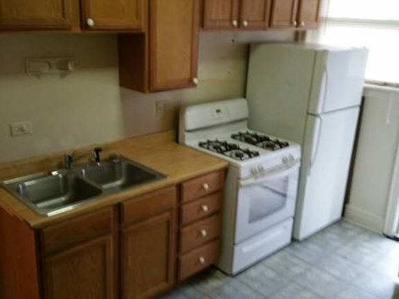 3rd image of 6555 S Mozart St