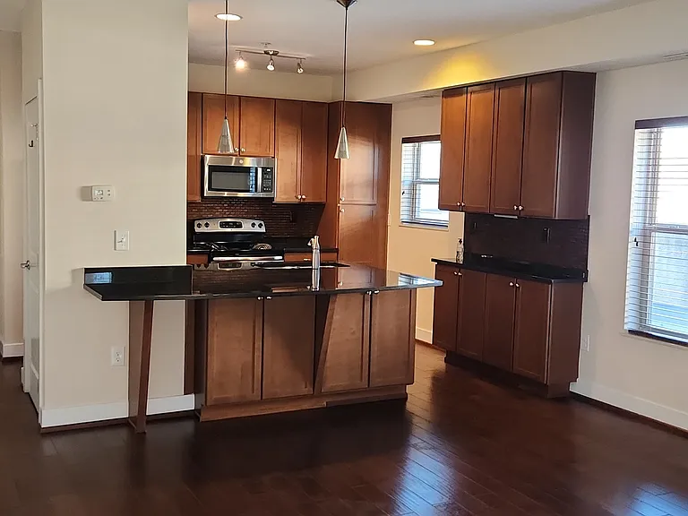 3239 Tremont Rd — Photo 4