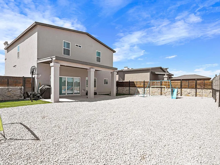 13677 Baja Vista Ct — Photo 21
