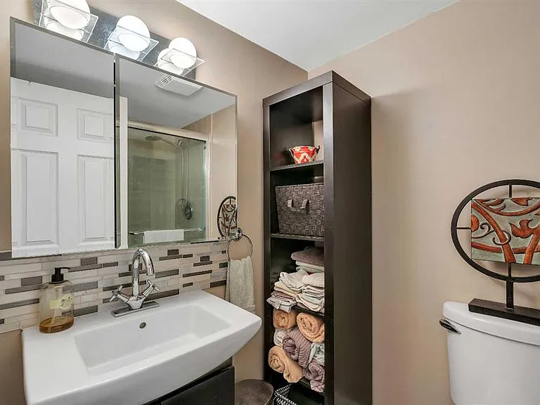 1100 8th Ave SW #1906 — Photo 16
