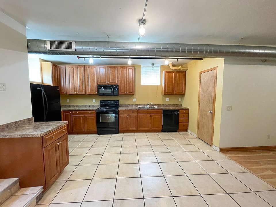 1st image of 2115 Como Ave SE Unit B1-101