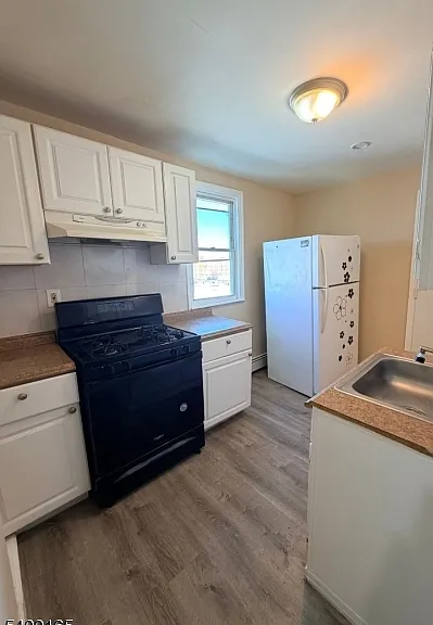 207 Sussex Ave #4 — Photo 2