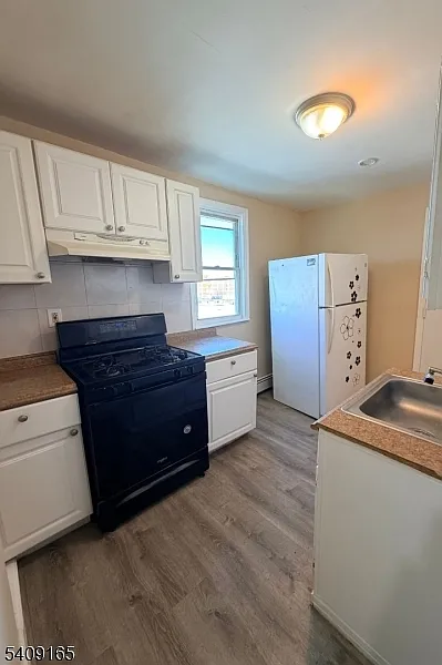 Building Photo - 207 Sussex Ave #4