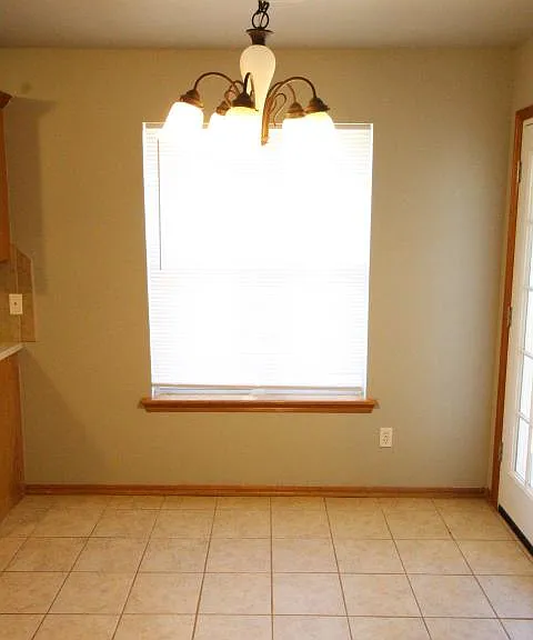 620 Eastview Dr — Photo 7