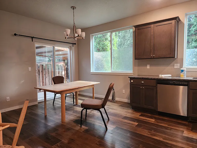 15105 SE Pine Ct — Photo 8