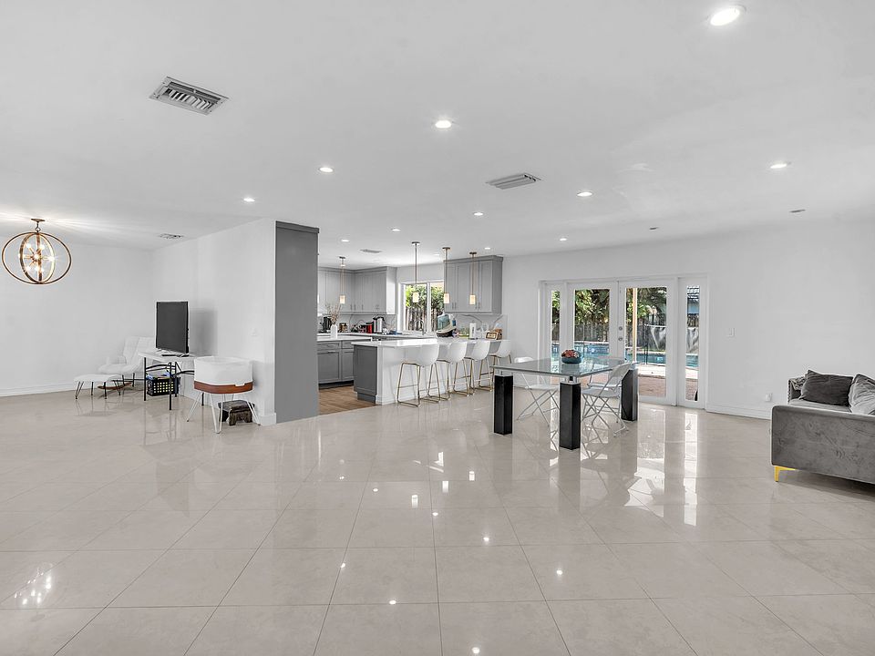 1st image of 4934 Sarazen Dr