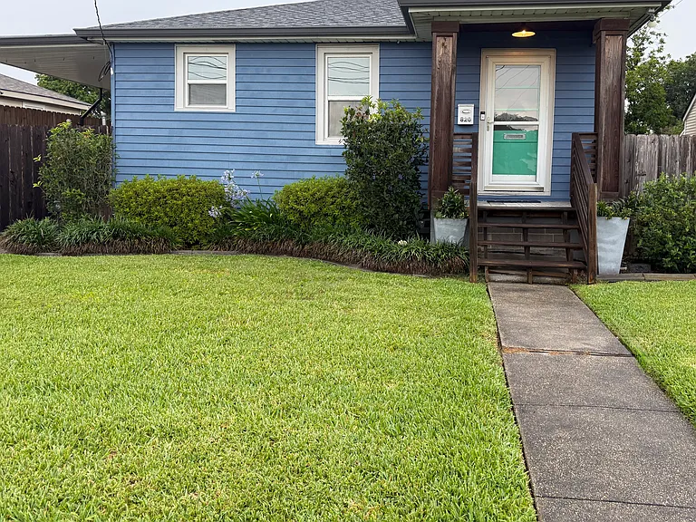 820 Thirba St — Photo 1