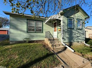 311 Leroy St, Audubon, IA 50025