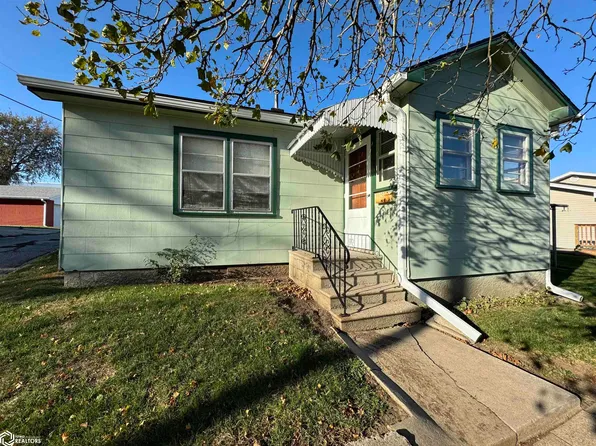 311 Leroy St, Audubon, IA 50025