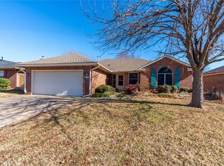 512 Old Bugle Rd, Edmond, OK 73003