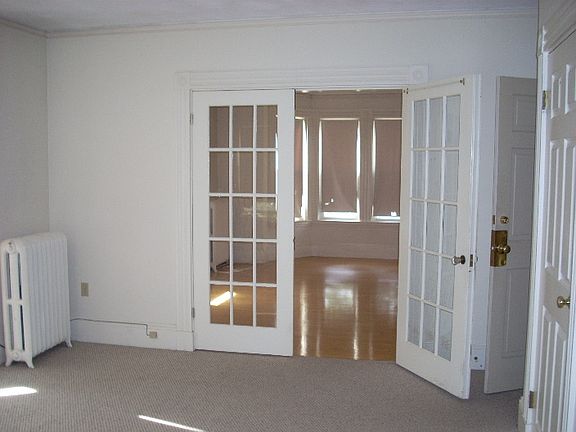 3rd image of 18 Wilson St #2