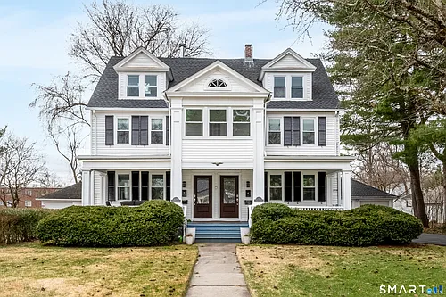 1699 Boulevard Photo 1