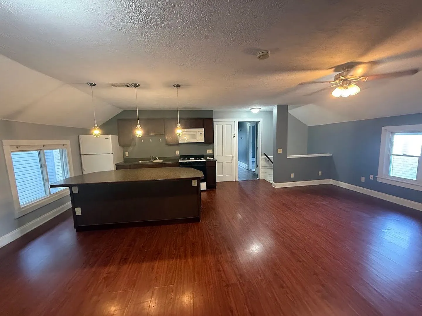 Buchtel Duplex — Photo 3