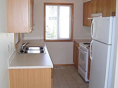 3rd image of 139 SE Hogan Rd #139