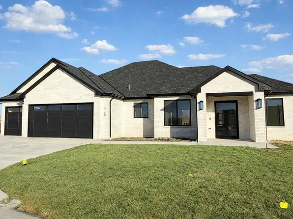 14100 E Willowgreen Cir, Wichita, KS 67230