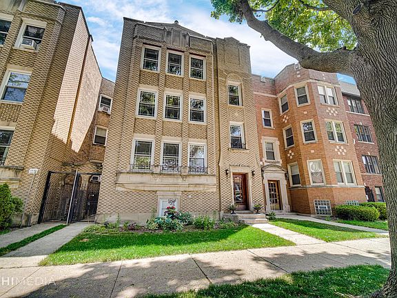 4th image of 6549 N Mozart St #2