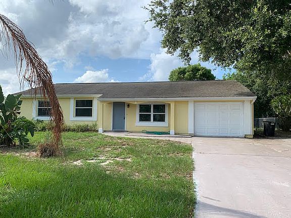 2nd image of 725 SW Belmont Cir