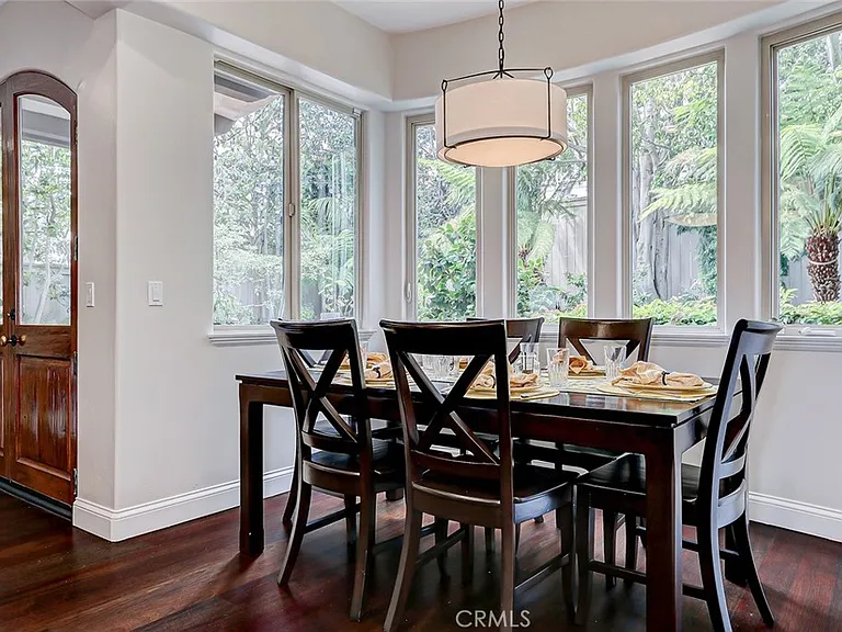 3005 N Poinsettia Ave — Photo 30