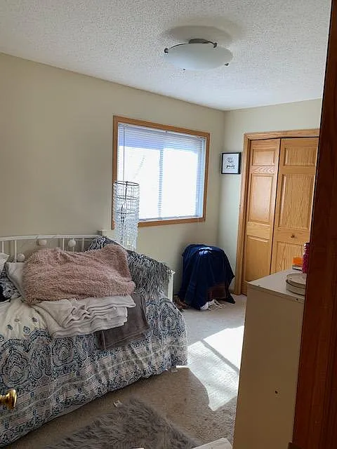 3 bed, 1000 sqft, $1,595 — Photo 4