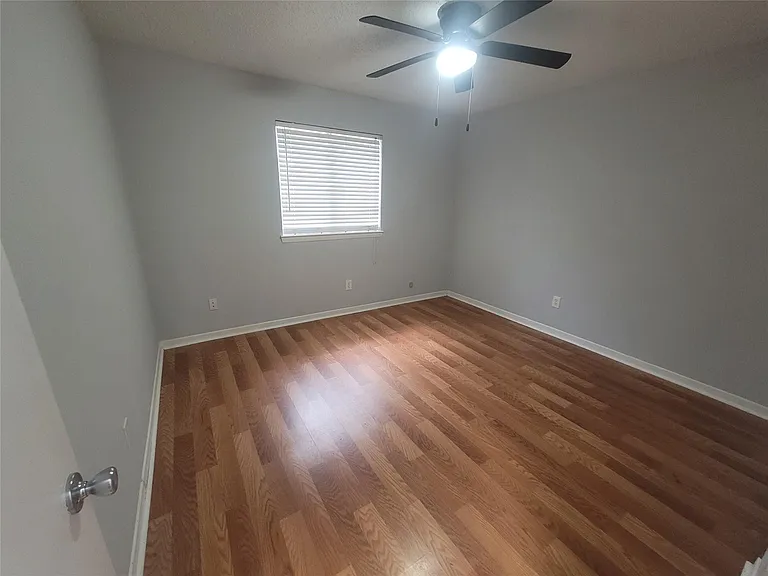 22715 Braken Manor Ln — Photo 15