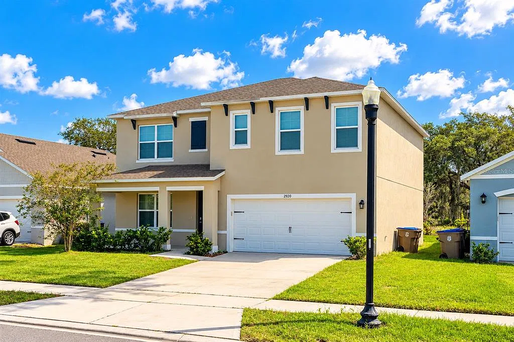 5 bed, 3.0 bath, 2386 sqft, $2,700 — Photo 4