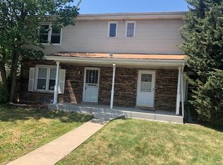 25 S La Londe Ave APT 104, Addison, IL 60101