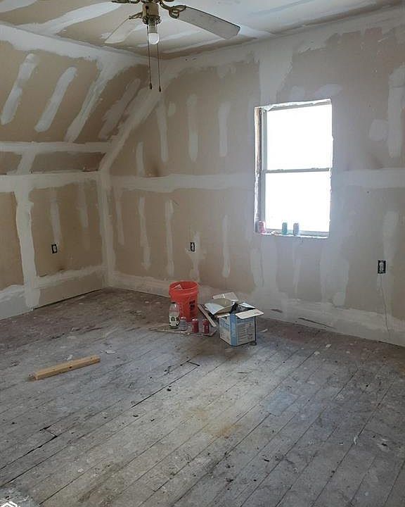 104 N Minerva St, Marathon, IA 50565 Zillow