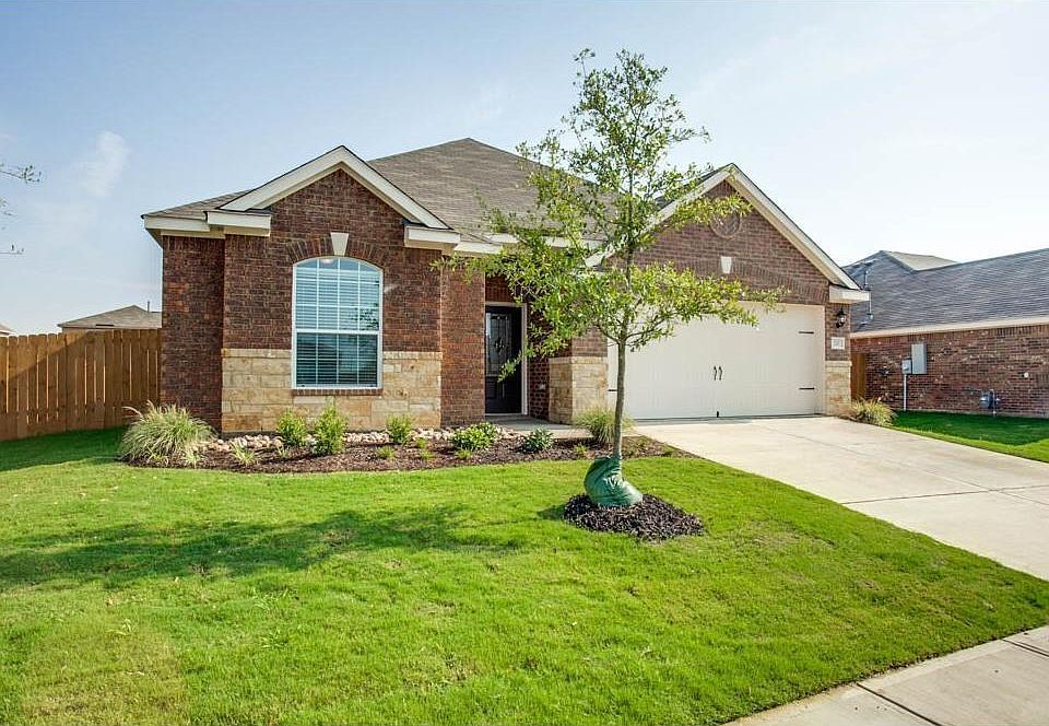 1st image of 411 Winchester Dr