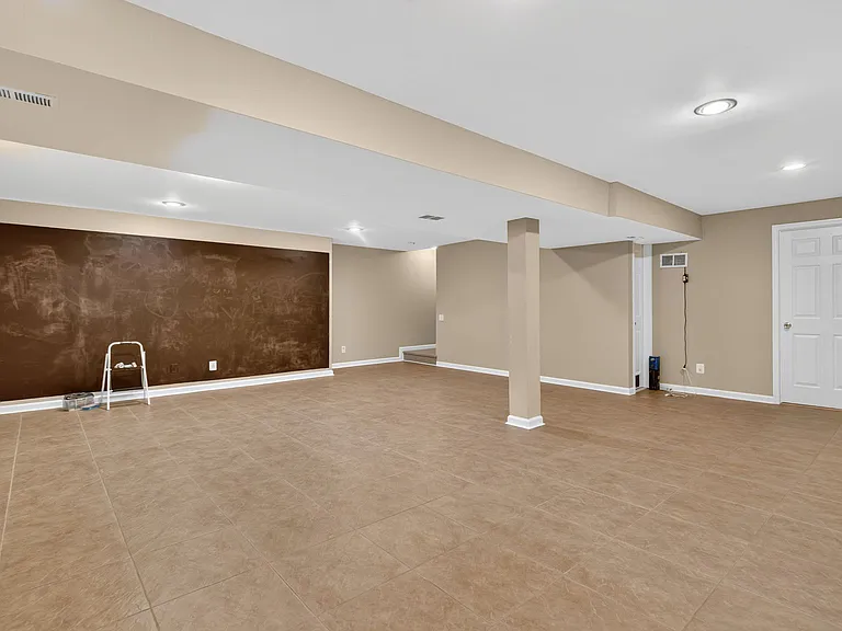 3569 Eskew Ct — Photo 42