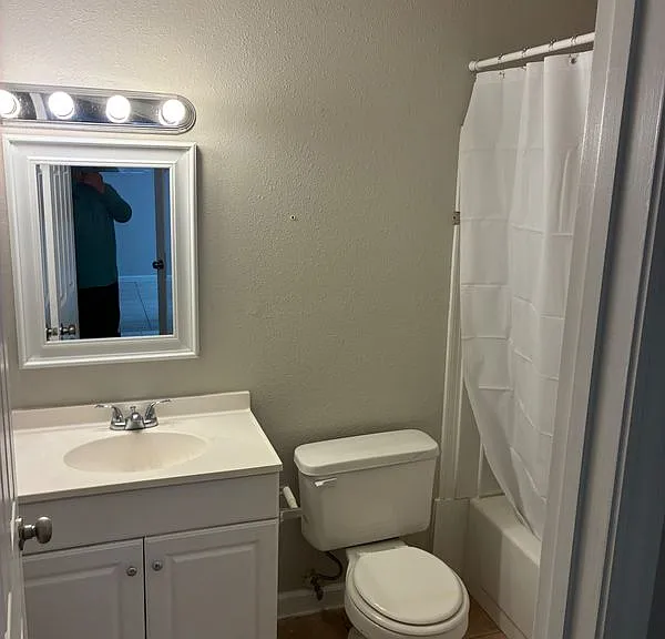 844 Hammond Manor Dr #B — Photo 7
