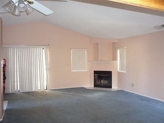 3rd image of 27879 Moonridge Dr