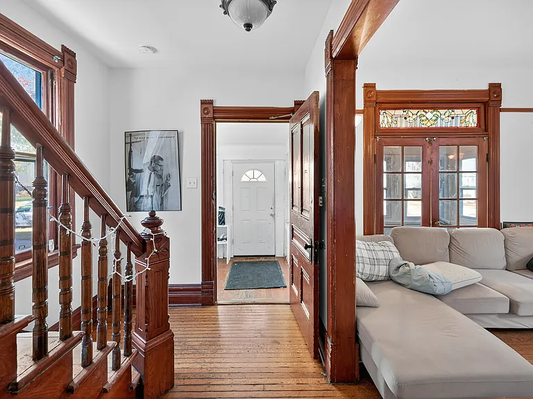 1112 Garnett Pl #1 — Photo 2