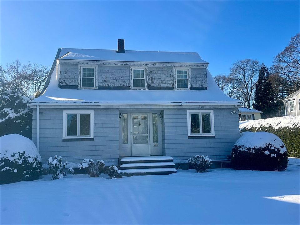 2nd image of 32 Cavanaugh Rd