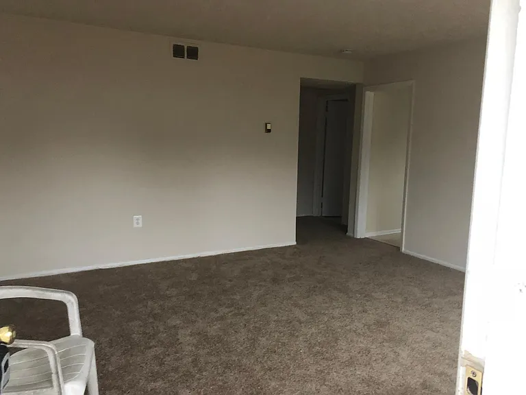 528 Kuethe Rd NE #A — Photo 10