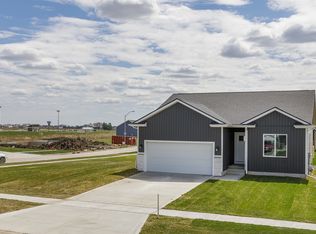 722 18th St SE, Altoona, IA 50009