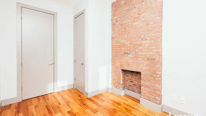 Rented by Nooklyn NYC LLC | media 30