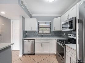 6020 Shakerwood Cir