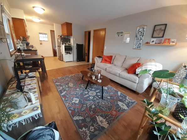 338 18th Ave NE APT 7