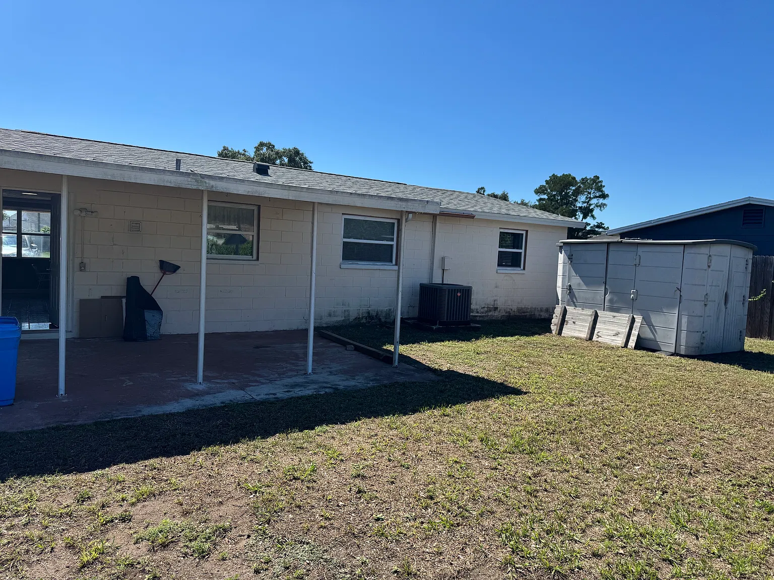 3 bed, 1150 sqft, $1,950 — Photo 2