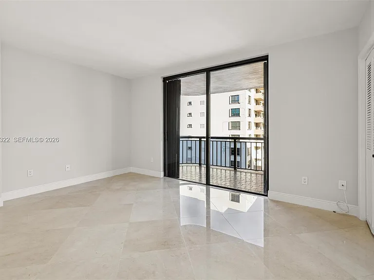 10175 Collins Ave #907 — Photo 17