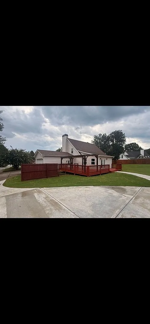 Spacious 3BR House in Auburn — Photo 3