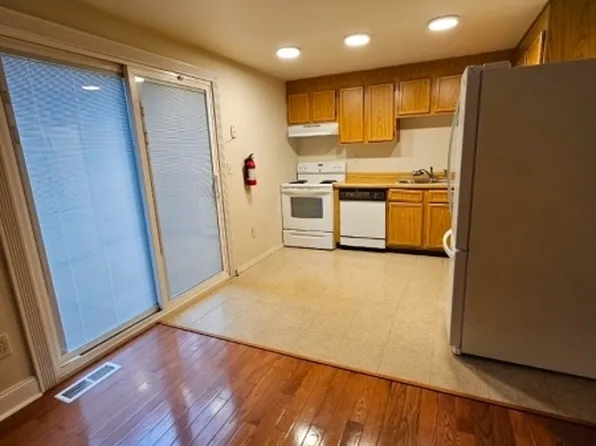 42 High St, Orange, NJ 07050