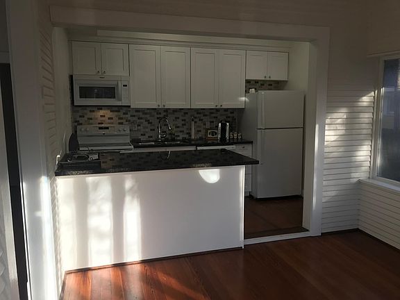 3rd image of 2605 Stanford St APT A