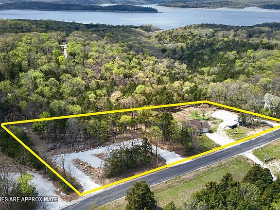 3rd image of 17534 Mockingbird Rd